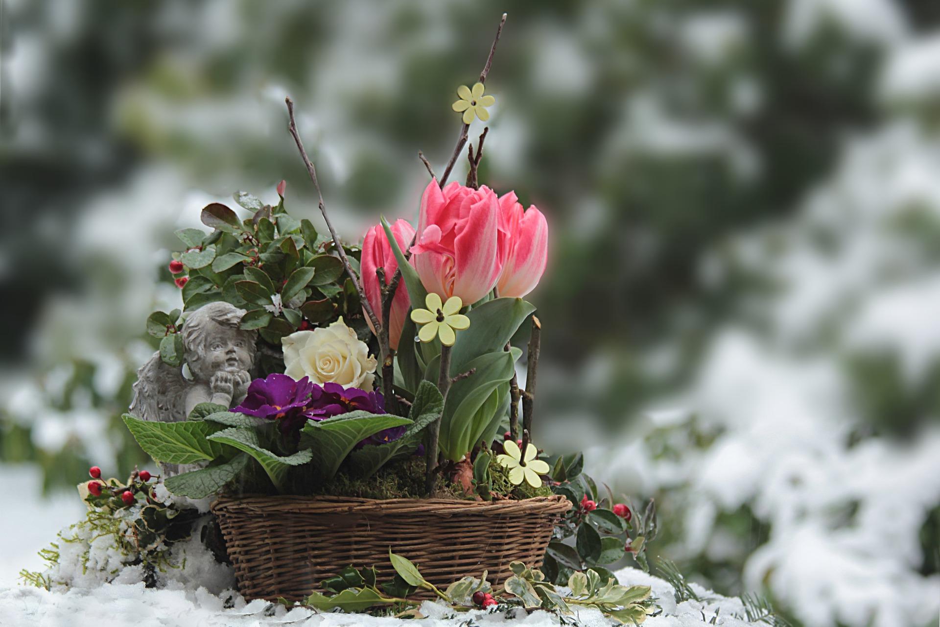 Build Your Own Festive Centerpieces